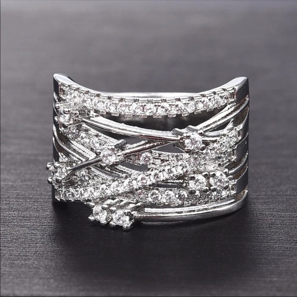 New Arrival Silver Zircon Stone Ring for Women - Picture 6 of 8